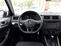 2015款 1.6L 自动时尚型