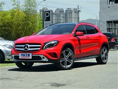 2015款 GLA 220 4MATIC 豪华型