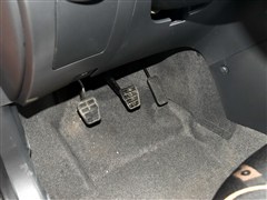 2015款 1.3L 手动青葱版