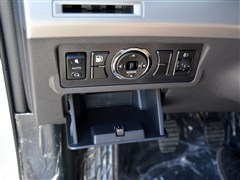 2015款 1.5T 手动尊贵型