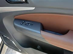 2015款 1.5T 手动尊贵型