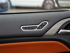 2015款 1.5T 双冠旗舰Plus版