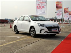 2015款 1.5T 双冠旗舰Plus版