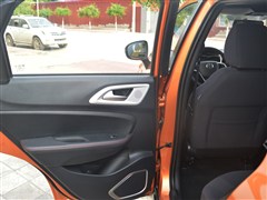 2015款 1.5L 手动酷悦型