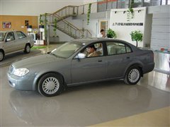 2004款 2.0L 自动基本型