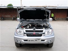 2010款 经典版 2.0L 四驱舒适型