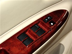 2011款 1.5L 新白金版豪华型