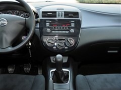 2011款 1.6L 手动舒适型