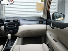 2011款 1.6L CVT智能型