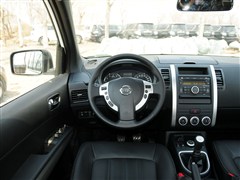 2012款 2.5L 手动豪华版 4WD