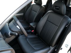2012款 2.5L 手动豪华版 4WD