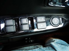 2012款 三厢 1.6L AT Premium ECO纪念版