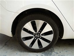 2012款 三厢 1.6L AT Premium ECO纪念版