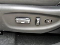 2013款 2.4 7座汽油至尊UVO版