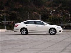 2013款 2.5L XL-UpperNAVI Tech尊贵版