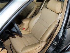 2012款 精英版 改款 1.6L 手动豪华型DVVT