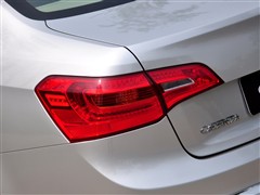 2011款 2.4L 尊贵型