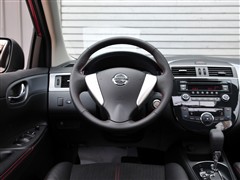 2011款 1.6T M-CVT致酷版